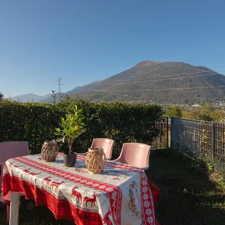 Piano Terra Con Giardino Privato Apartment